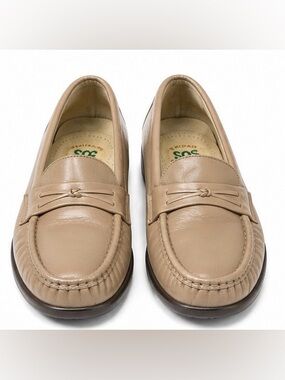 SAS Comfort Leather Loafer Neutral Tan Slip On Shoes Work Casual Walking Comfort